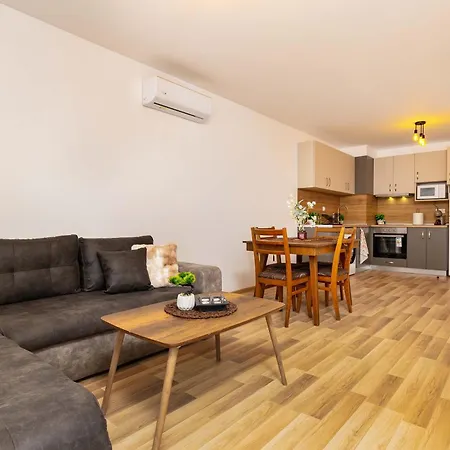 Apartment Bright And Modern 1bdr In By Flat Manаger Plowdiw